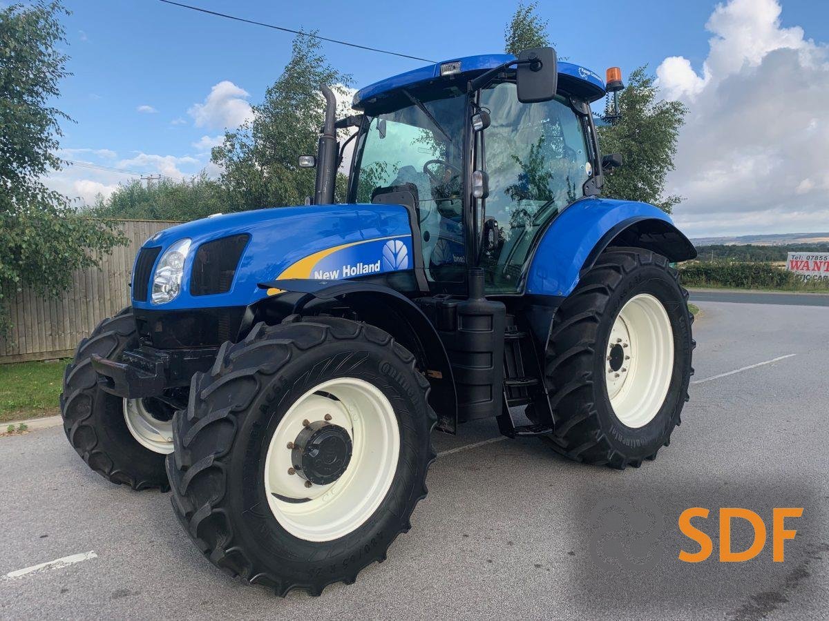 NEW HOLLAND T6070