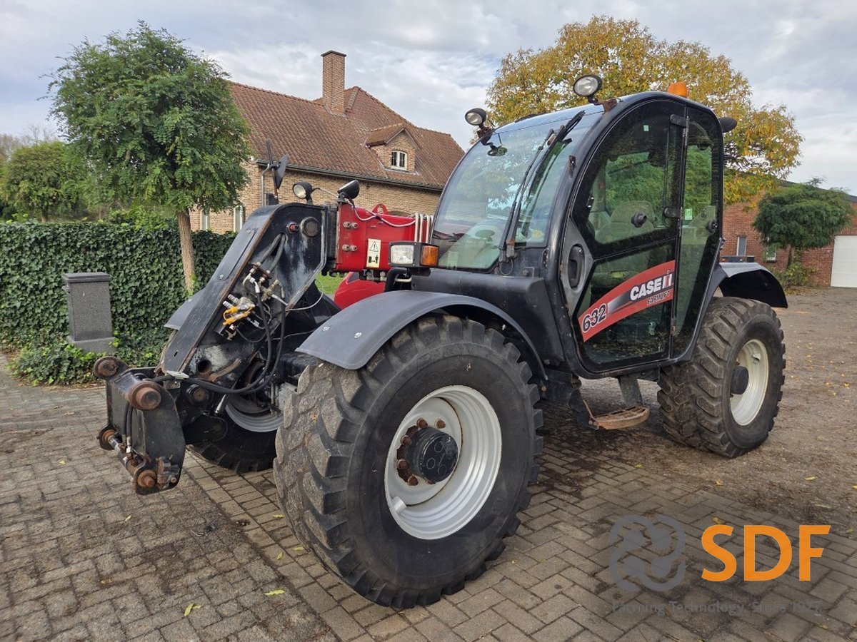 Case Farmlift 632