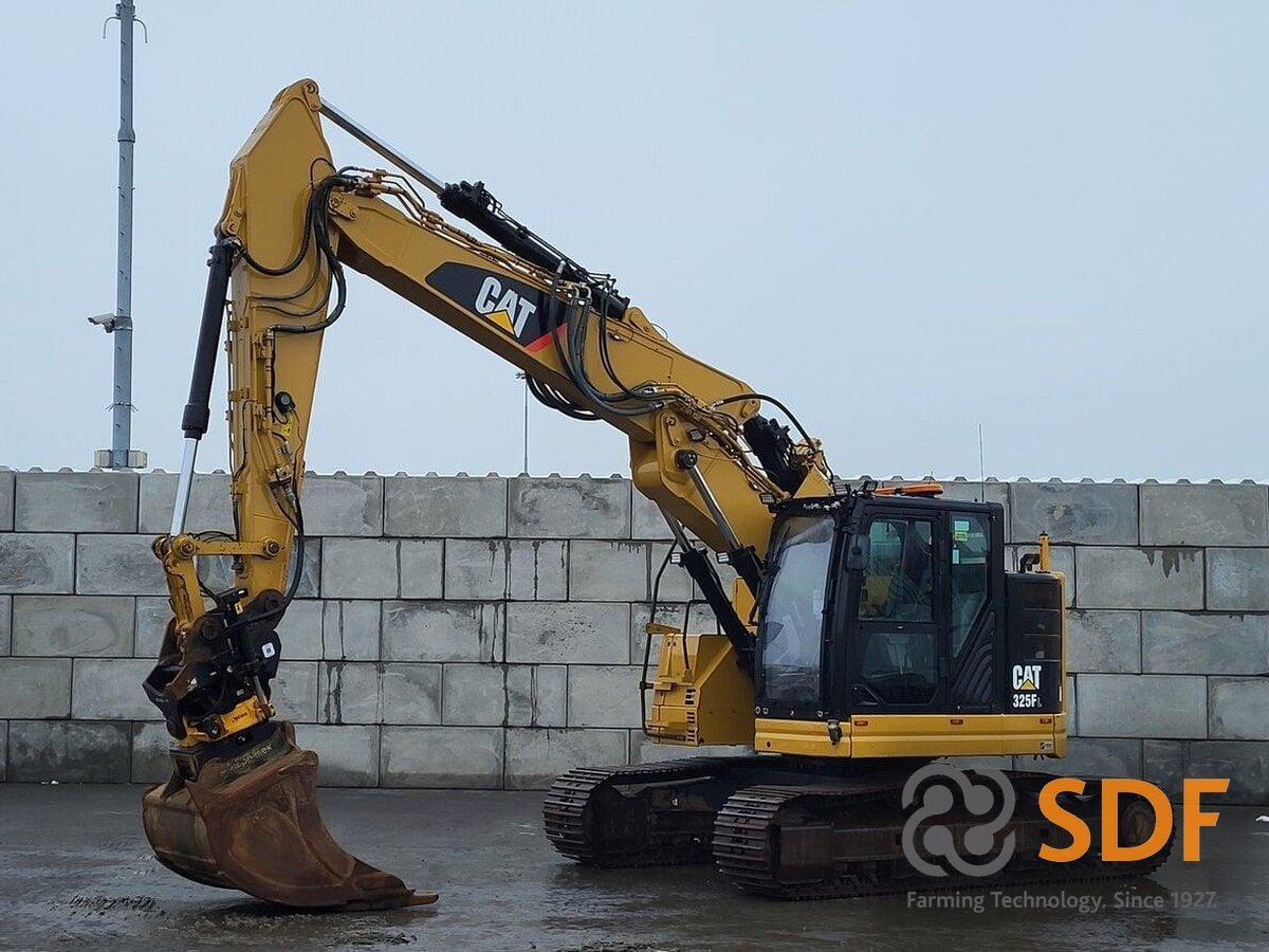 Caterpillar 325 FL CR
