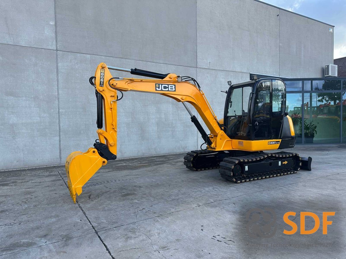 JCB 8061