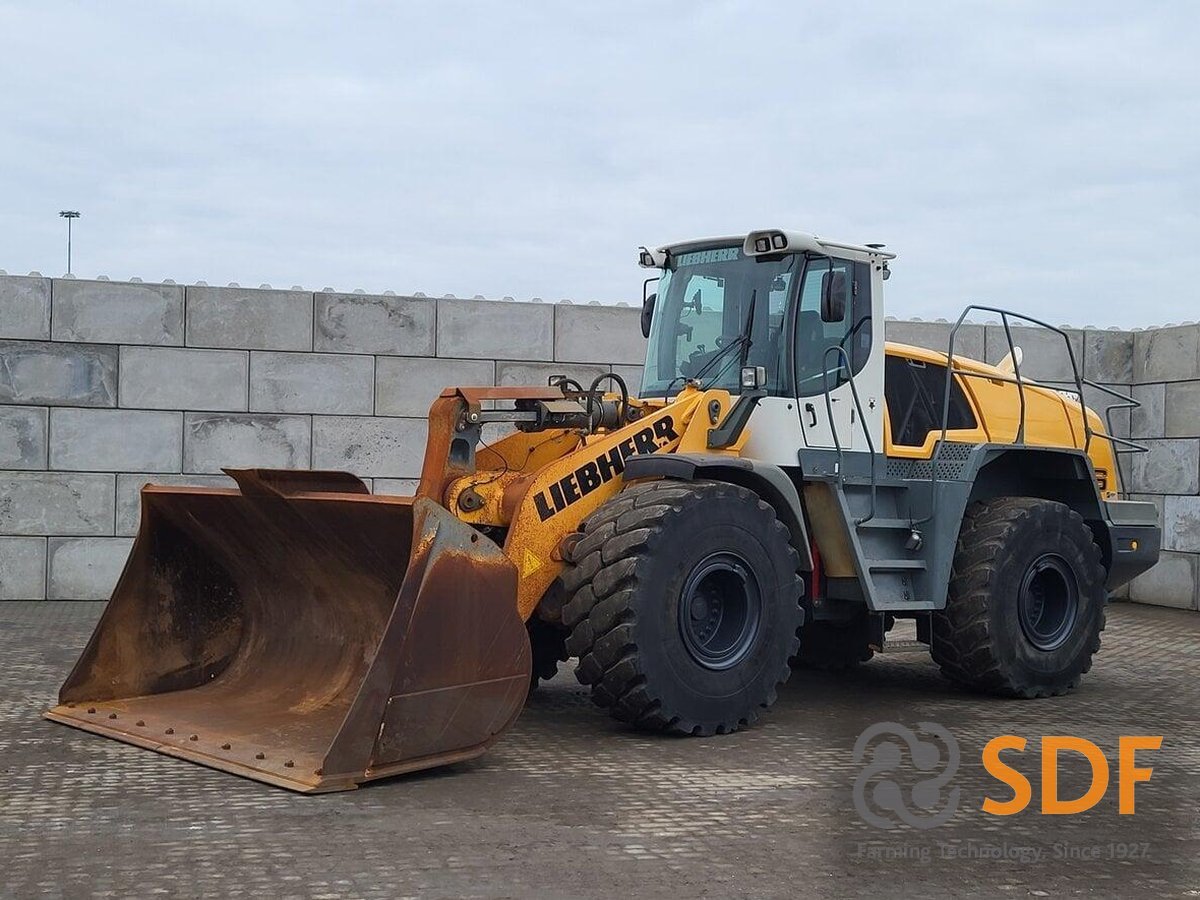 Liebherr L576